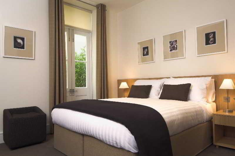 The Resident Kensington Hotel Londra Cameră foto